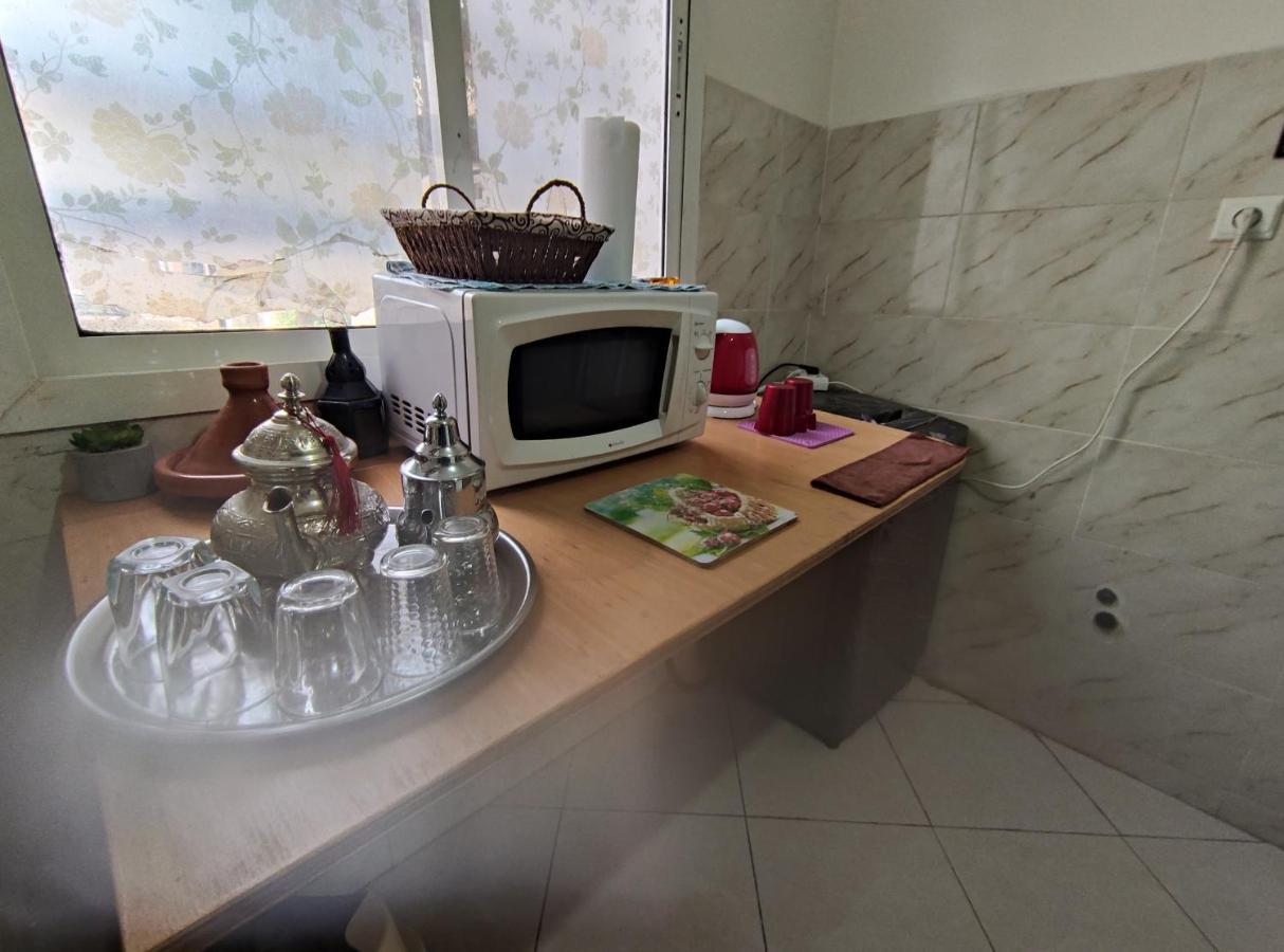 Beautiful Ground-Floor Apartment With Portable Air Conditioning, Parking, And Free Wi-Fi カサブランカ エクステリア 写真